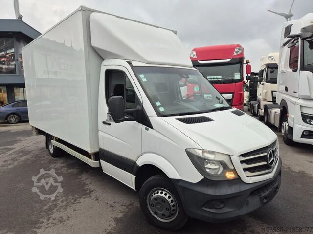 Box truck Mercedes-Benz SPRINTER 516 CDI