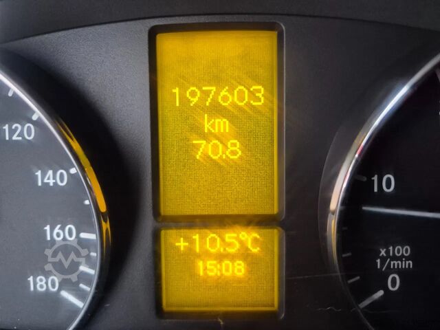 Box truck Mercedes-Benz SPRINTER 516 CDI