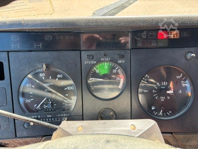 Kipper LKW MERCEDES-BENZ 1824 AK  Kipper Kran