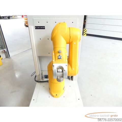 Component  Stäubli TX90 industrieller Roboterarm mit kompletter Steuerung und Bedienpanel