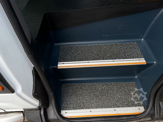 Kleinbus MERCEDES-BENZ Sprinter 313 Cdi L2H2 Flex-i-Trans 9 Sitze+Lift
