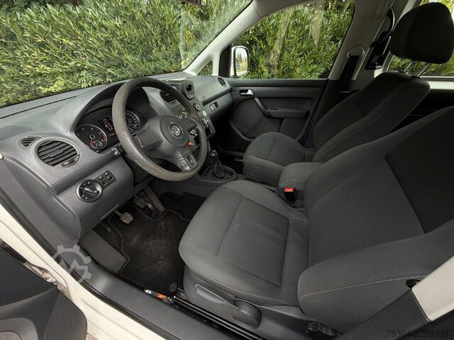 Kleinbus VW Caddy Maxi 1.6 Tdi 5 Sitze Rollstuhlrampe Klima