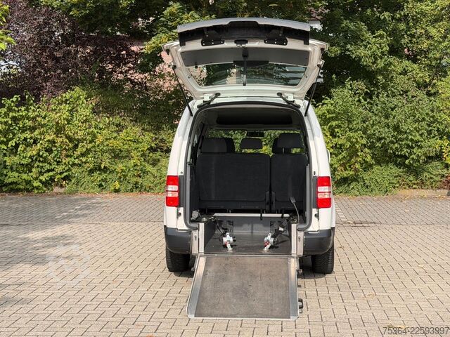 Kleinbus VW Caddy Maxi 1.6 Tdi 5 Sitze Rollstuhlrampe Klima