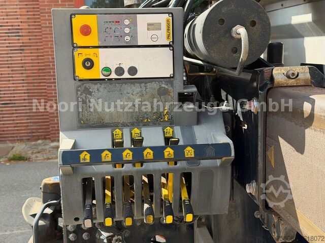 Kipper LKW MAN TGX 33.500 6x4 Kipper Kran PK19.001 Funk Greifer