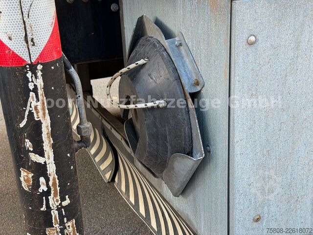 Kipper LKW MAN TGX 33.500 6x4 Kipper Kran PK19.001 Funk Greifer