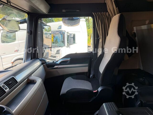 Kipper LKW MAN TGX 33.500 6x4 Kipper Kran PK19.001 Funk Greifer