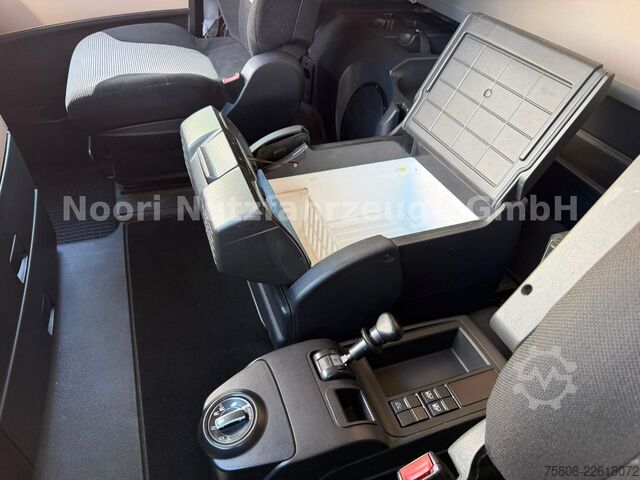 Kipper LKW MAN TGX 33.500 6x4 Kipper Kran PK19.001 Funk Greifer