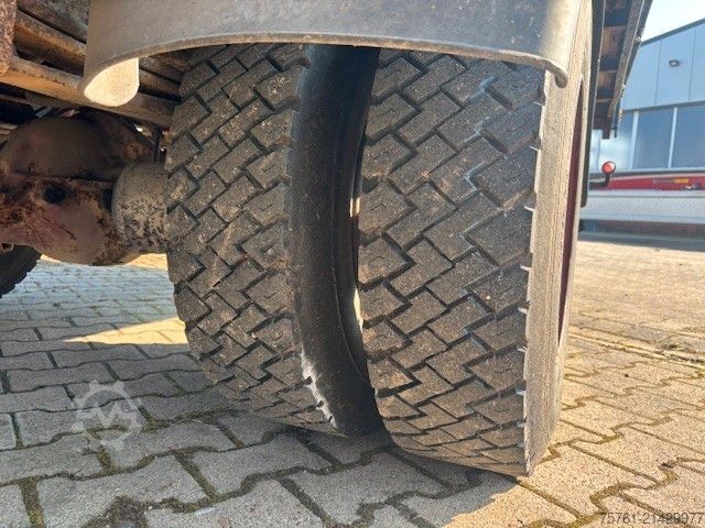 Curtain sider van MERCEDES-BENZ 814 Blatt-Blatt 6 Zylinder