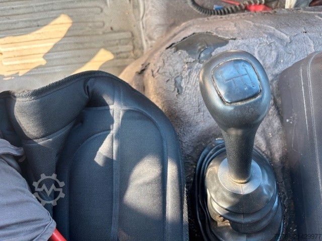 Curtain sider van MERCEDES-BENZ 814 Blatt-Blatt 6 Zylinder