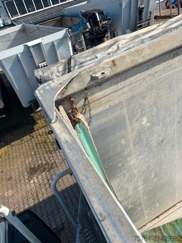 Walking floor semitrailer KRAKER CF 200  92 cbm