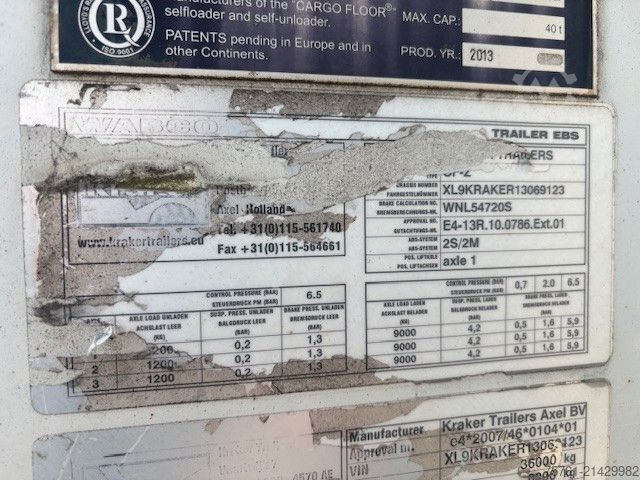 Walking floor semitrailer KRAKER CF 200  92 cbm