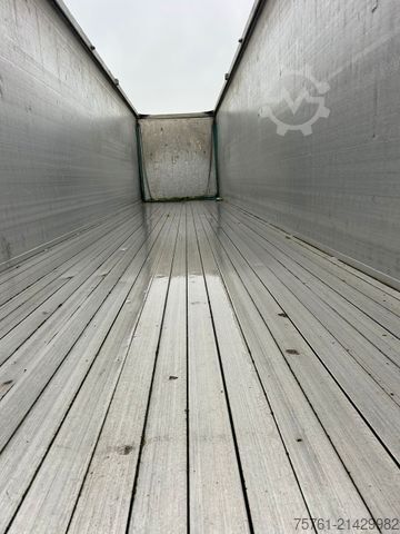 Walking floor semitrailer KRAKER CF 200  92 cbm