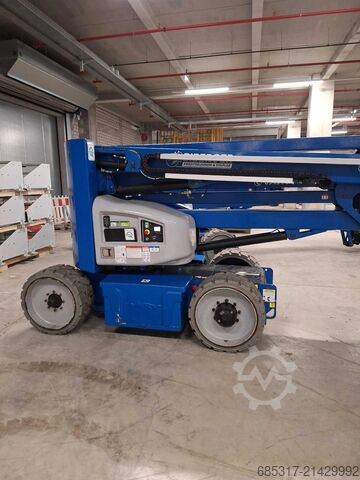 Articulating boom Niftylift HR17NE