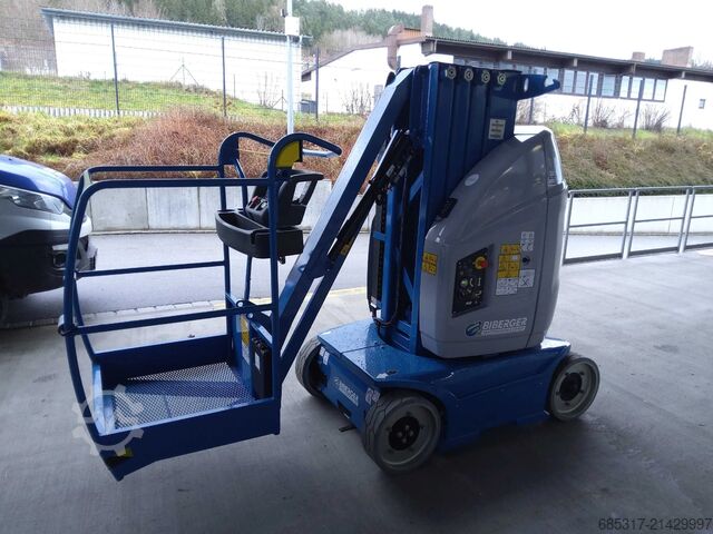 Articulating boom JLG Toucan 10E-L