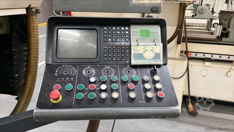 Universal Milling Machine DECKEL FP4NC