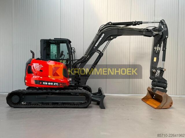 Midi-Bagger Eurocomach ES 85 ZT Powertilt
