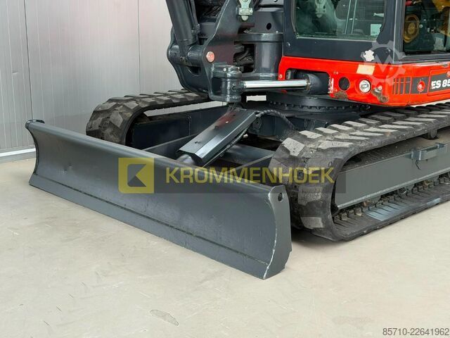 Midi-Bagger Eurocomach ES 85 ZT Powertilt