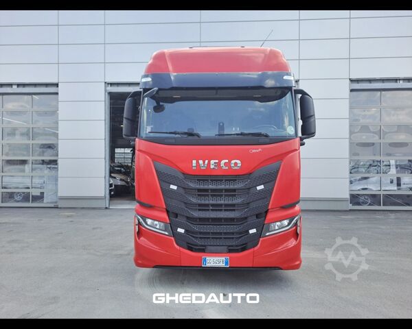 Standard SZM IVECO TRATTORE STRADALE IVECO S-WAY 480 CON ADR