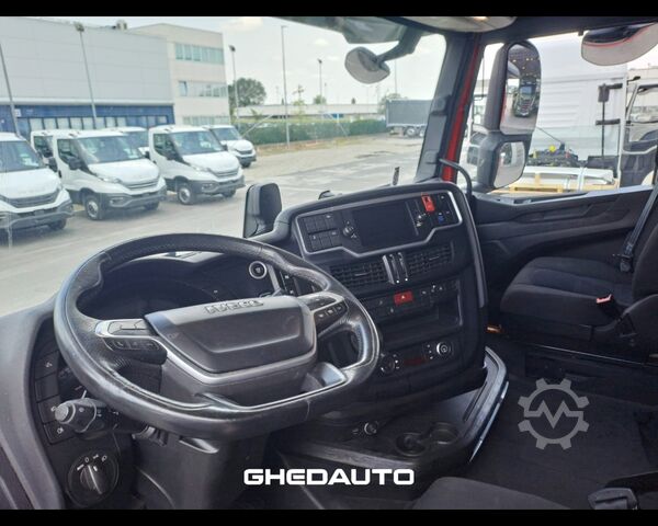 Standard SZM IVECO TRATTORE STRADALE IVECO S-WAY 480 CON ADR