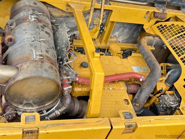 Crawler excavator CAT 349 E    2012