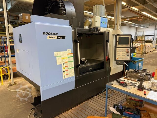 Bearbeitungszentrum - Vertikal DOOSAN DNM 6700