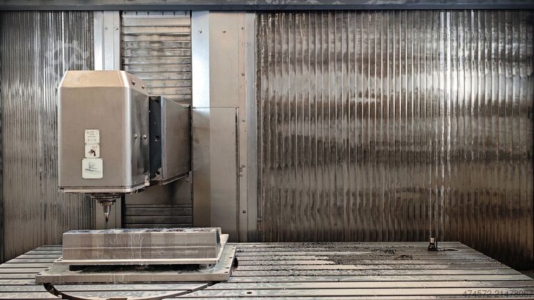 Vertikales Bearbeitungszentrum DMG MORI DMF 260 11 Linear