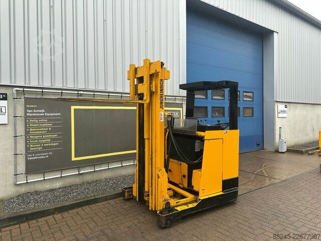 VS-22490 Triplex-Schubmaststapler Jungheinrich, 5400 mm Hubhöhe, Freihub JUNGHEINRICH ETVA12.5G 115-525 DZ