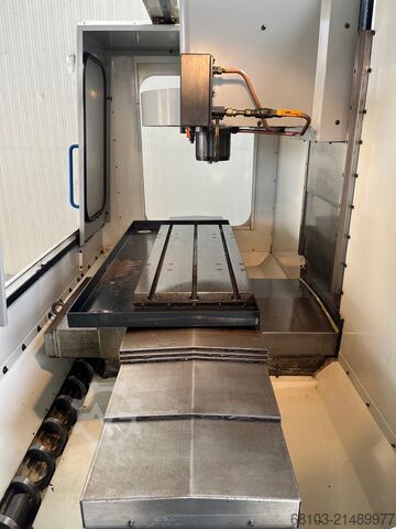 Vertikales Bearbeitungszentrum MIKRON VCE 750