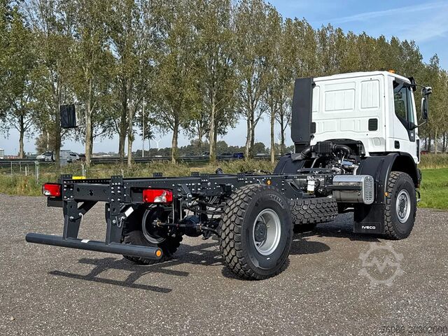 Chassis with cab Iveco EuroCargo 150 E25WS-4150 Chassis Cabin
