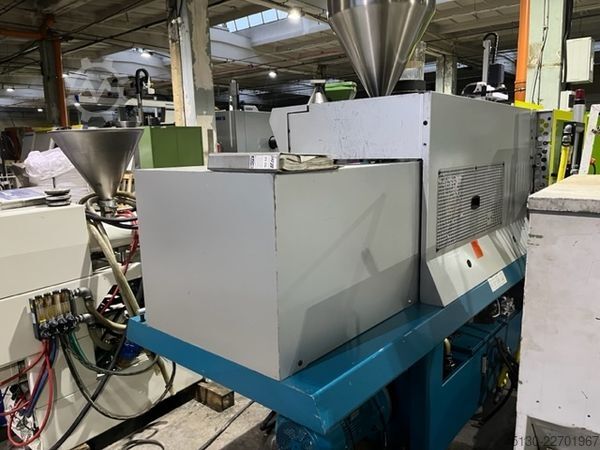 Injection molding machine Boy 90 M