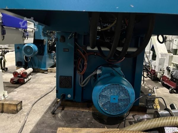 Injection molding machine Boy 90 M