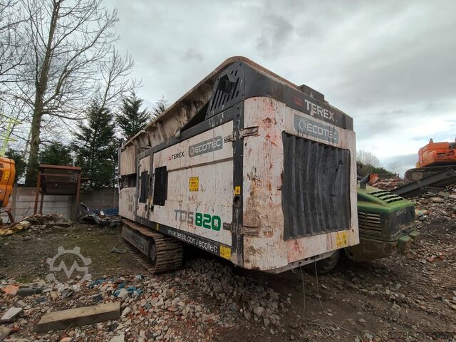 Slow speed shredder Terex TDS820