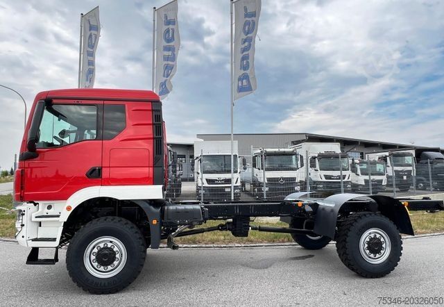 Truck chassis MAN TGM 18.250 4x4 BB/Expedition/3-Sitze/Neu