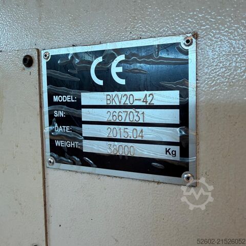 Vertikales Bearbeitungszentrum KENT BKV20-42