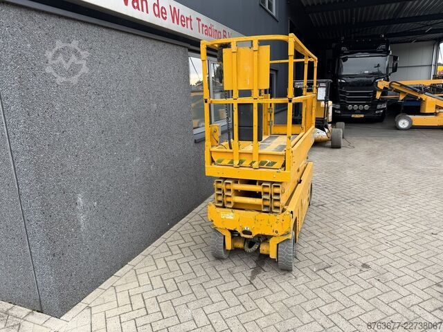 Genie GS-2032 Scherenarbeitsbühne, Baujahr 2014, 8 m Arbeitshöhe GENIE GS-2032 schaarlift schaar hoogwerker 2014 8mtr werkhoogte