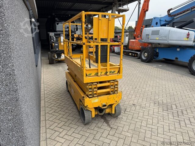Genie GS-2032 Scherenarbeitsbühne, Baujahr 2014, 8 m Arbeitshöhe GENIE GS-2032 schaarlift schaar hoogwerker 2014 8mtr werkhoogte