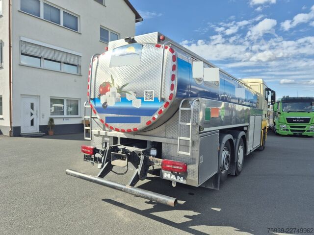 LKW mit Tankaufbau MAN TGX 26.500 6x2  Austauschmotor bei ca. 500.000km