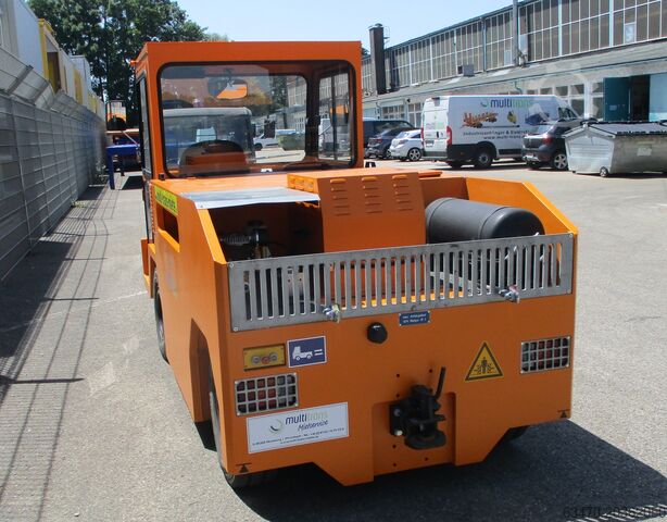 Electric tow tractor 60t Multi-Trans Elektroschlepper 60t - nur zur Miete!