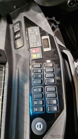 Minibus MERCEDES-BENZ Sprinter 519 29 SchlafsesselVorlauffahrzeug