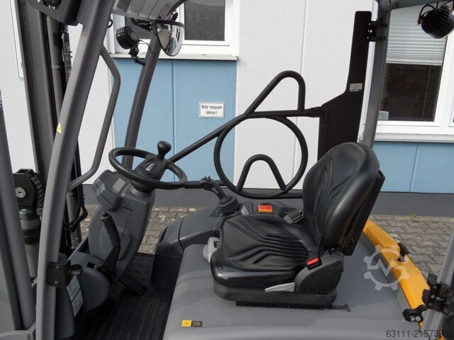 Elektro 3 Rad-Stapler Jungheinrich EFG 115 - unter 2 Meter Bauhöhe - Freihub