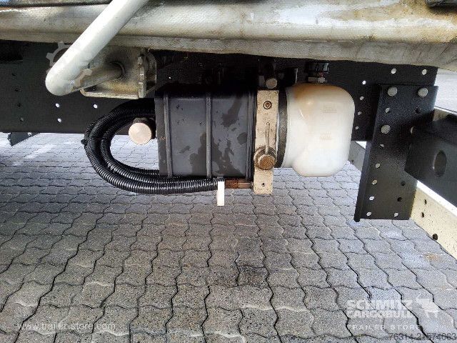 Auflieger mit Pritsche & Plane Schmitz Cargobull Curtainsider Mega Getränke