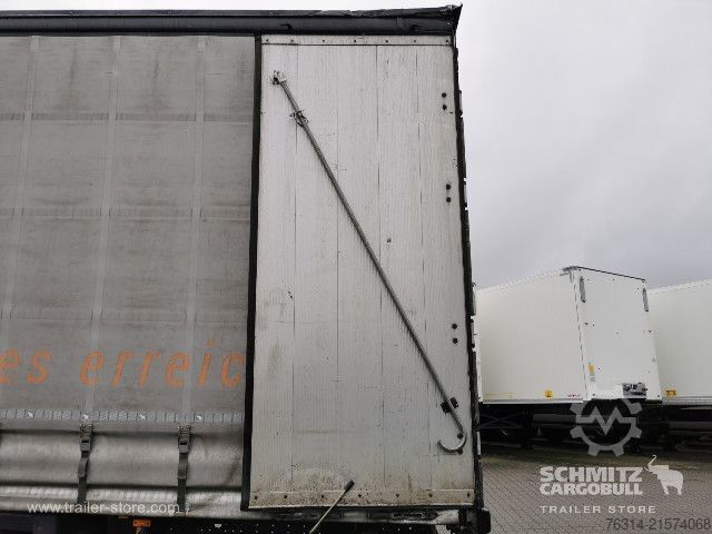 Auflieger mit Pritsche & Plane Schmitz Cargobull Curtainsider Mega Getränke