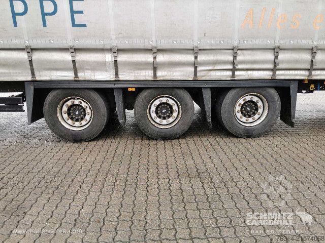 Auflieger mit Pritsche & Plane Schmitz Cargobull Curtainsider Mega Getränke