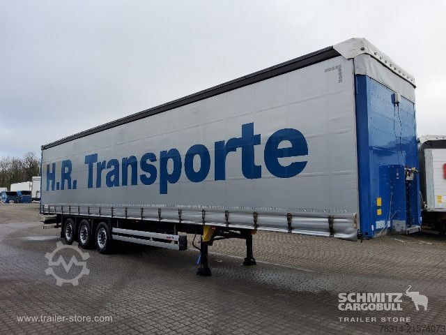 Auflieger mit Pritsche & Plane Schmitz Cargobull Curtainsider Standard Getränke