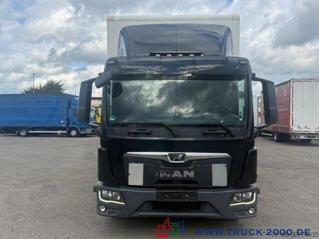 Box truck MAN TGL 12.250 Koffer 7.20m Ladebordwand1.5t. 1.Hand