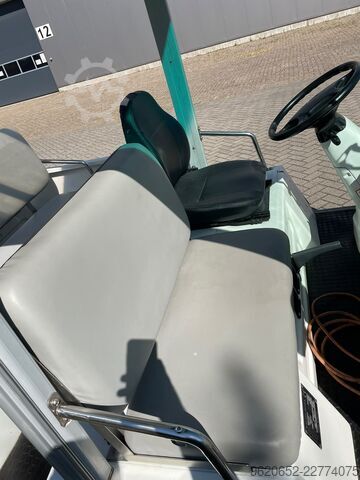 Minibus with 23 seats Bringo LPM23