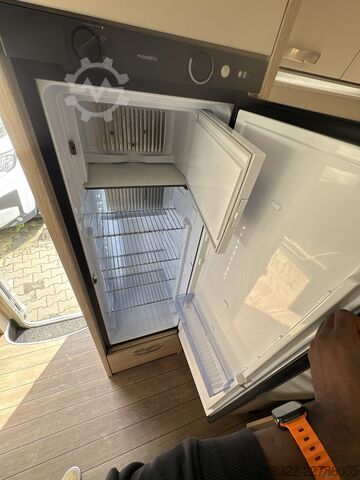 Semi-integrated camper Fiat Ducato Weinsberg Carasuite 650MF del 2020 | Manuale | Posti letto: 5