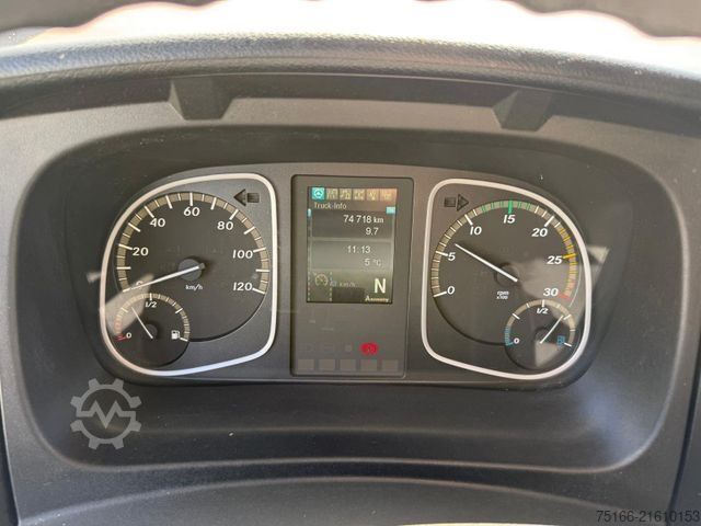 Box van MERCEDES-BENZ ATEGO 818 L Koffer 6,10 m LBW 1 to.*AHK*EURO 6 E