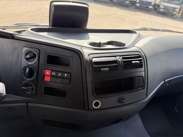 Transporter mit Koffer MERCEDES-BENZ ATEGO 818 L Koffer 6,10 m LBW 1 to.*AHK*EURO 6 E