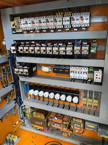 Abwalzfräserschleifmaschine Klingelnberg SNC 30